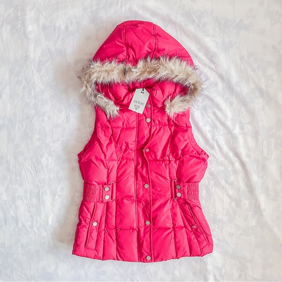 Guess Puffer Vest - BRAND NEW! (Size: M) - Picture 1 of 16